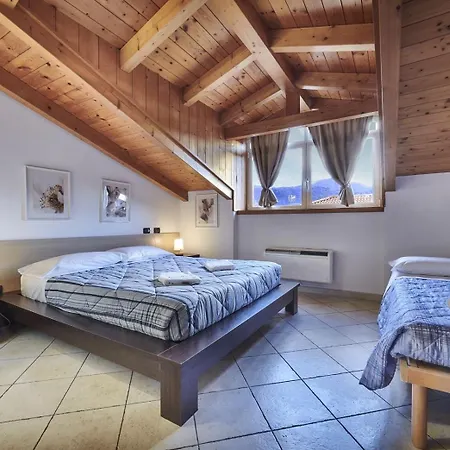 Apartment Twins Attic In The Center