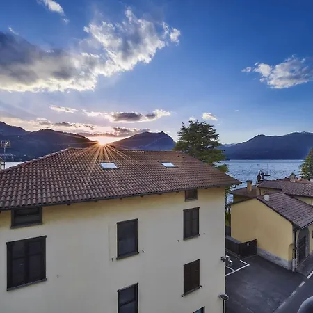 Twins Attic In The Center * Lierna