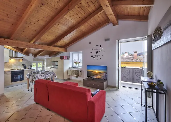 Twins Attic In The Center Apartment