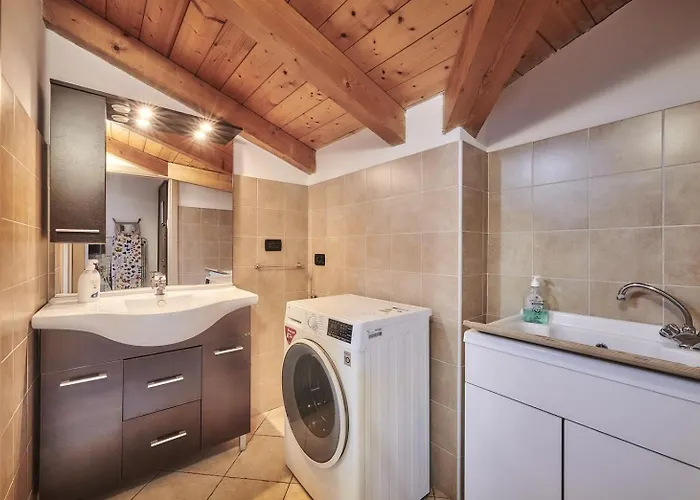 Twins Attic In The Center *